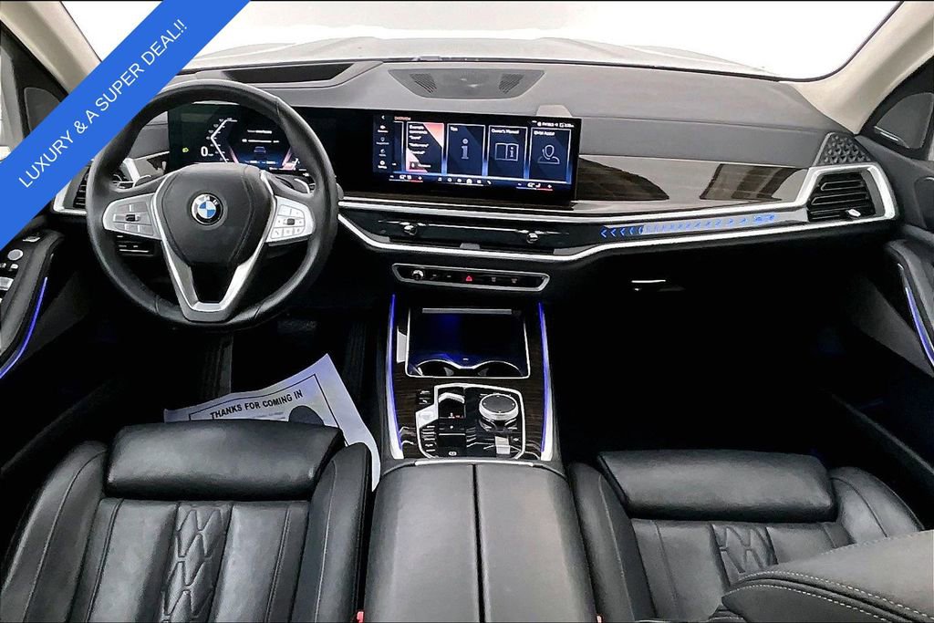 Used 2025 BMW X7 xDrive40i image 21