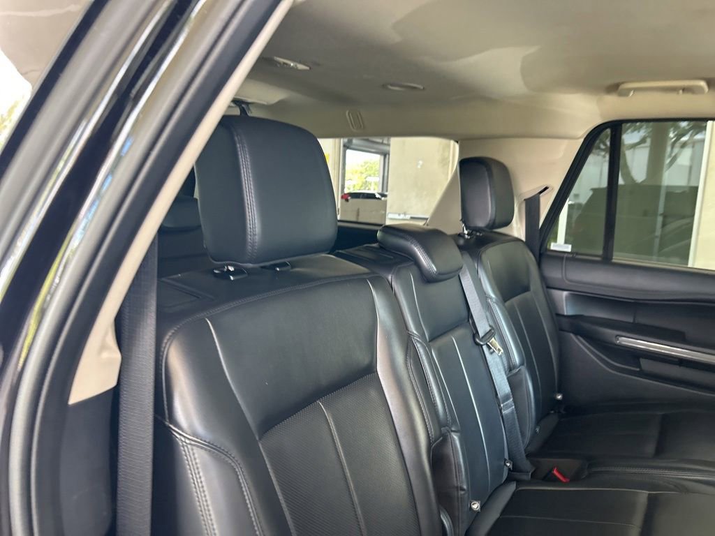Used 2024 Ford Expedition Max XLT AWD/4WD image 30
