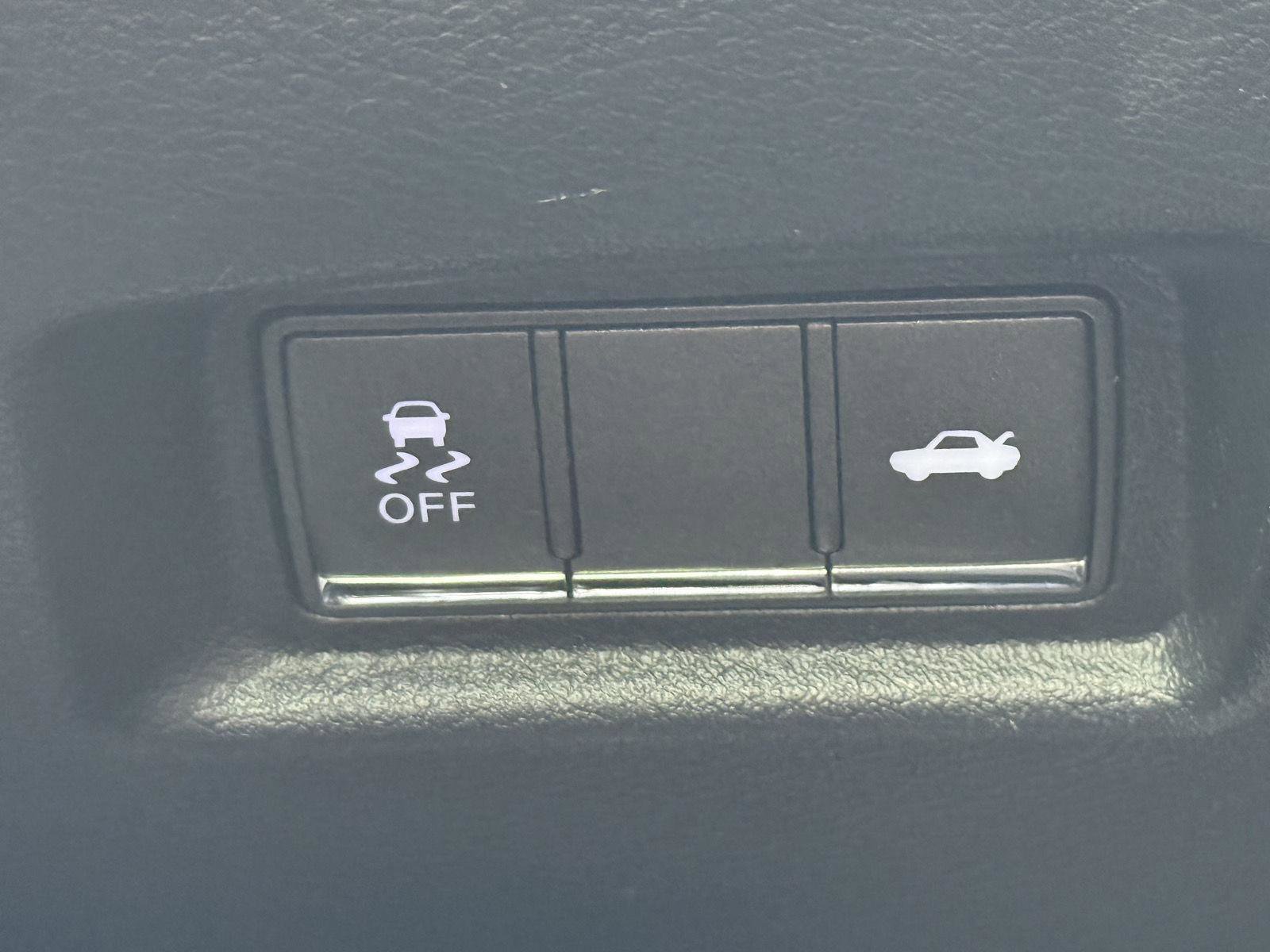 Used 2020 INFINITI Q60 3.0t Luxe image 17