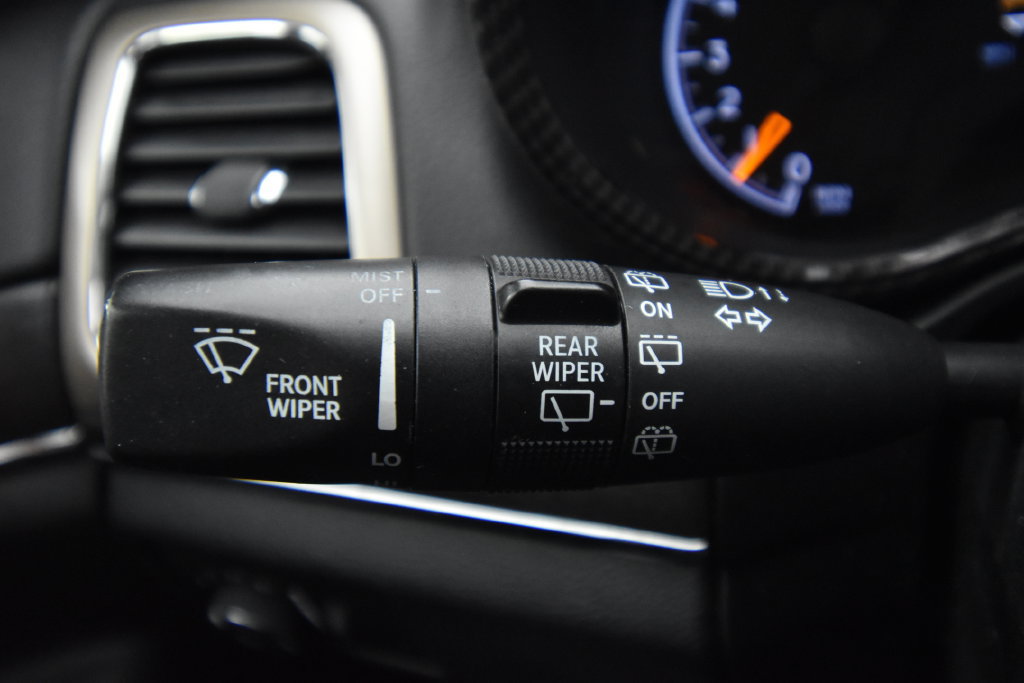 Used 2015 Jeep Grand Cherokee Limited AWD/4WD image 35
