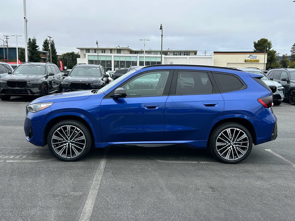 Used 2023 BMW X1 xDrive28i w/ M Sport Package AWD/4WD image 2