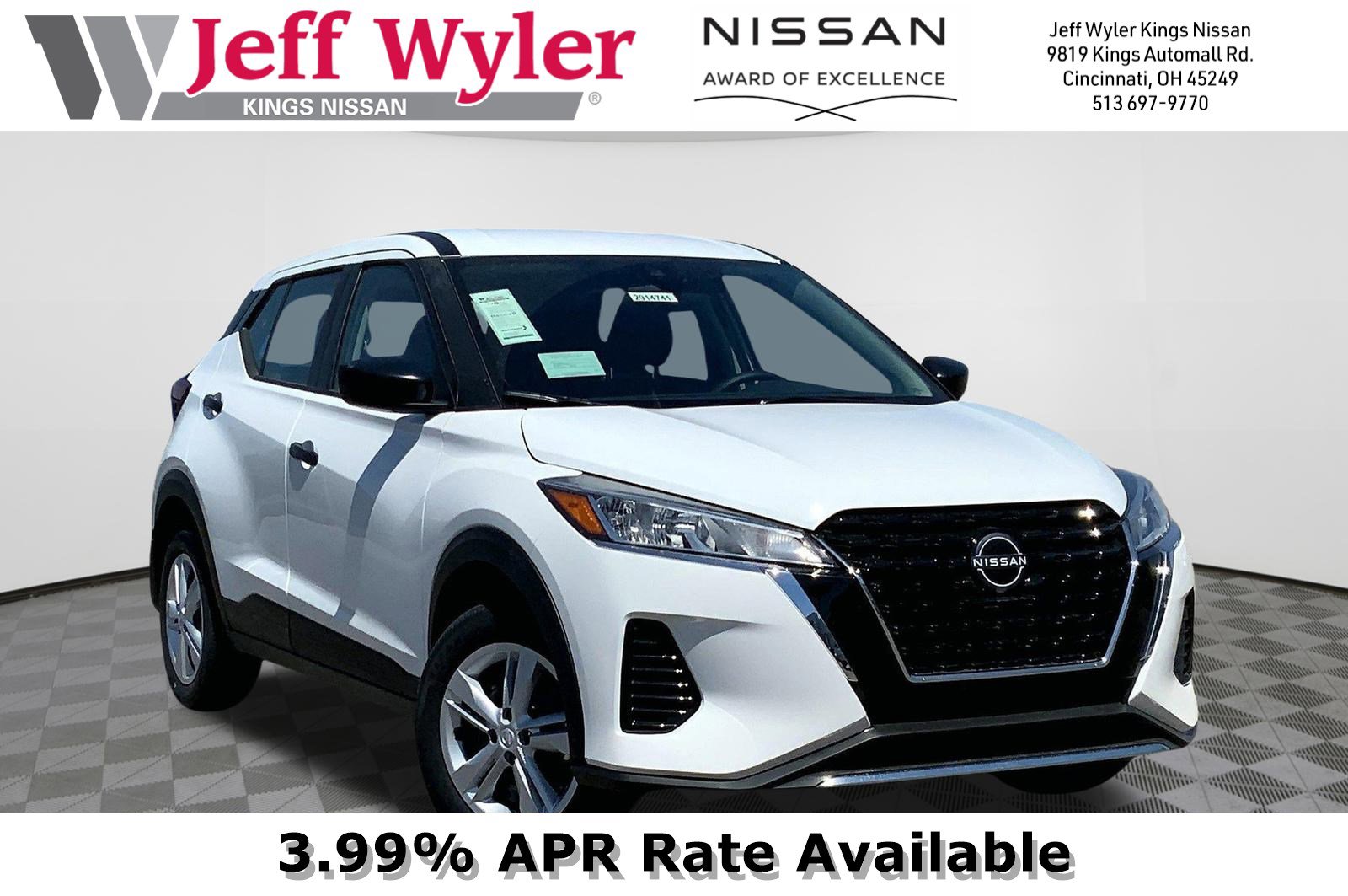 New 2025 Nissan Kicks Play S
