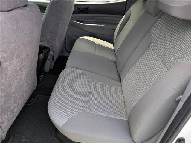 Used 2015 Toyota Tacoma PreRunner w/ SR5 Package RWD image 16