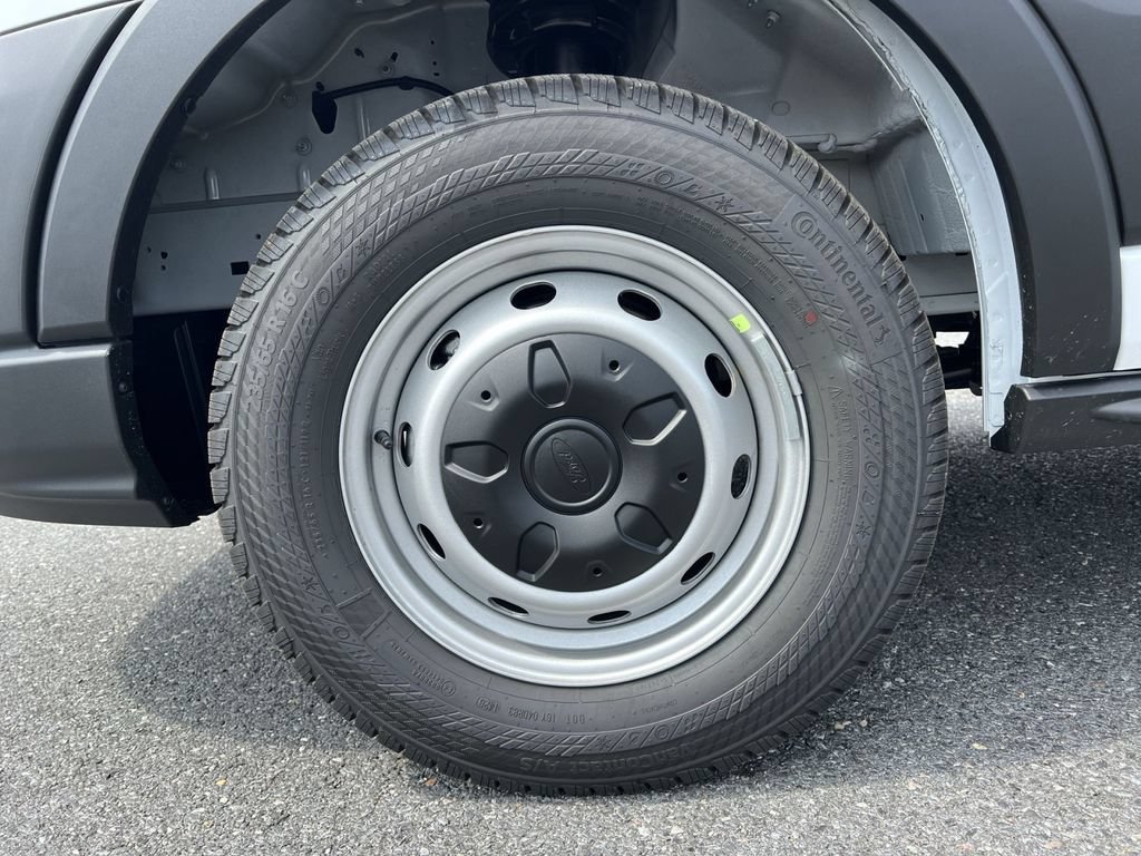 New 2026 Ford Transit 250 Low Roof RWD image 12