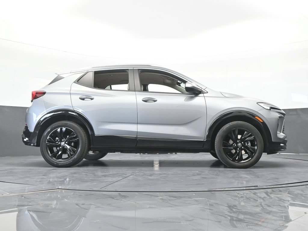 Used 2024 Buick Encore GX Sport Touring FWD image 57