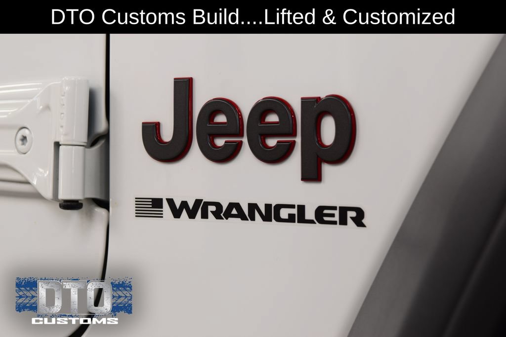 Used 2025 Jeep Wrangler Unlimited Rubicon AWD/4WD image 16