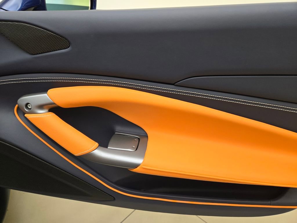 Used 2022 Ferrari F8 Tributo image 24