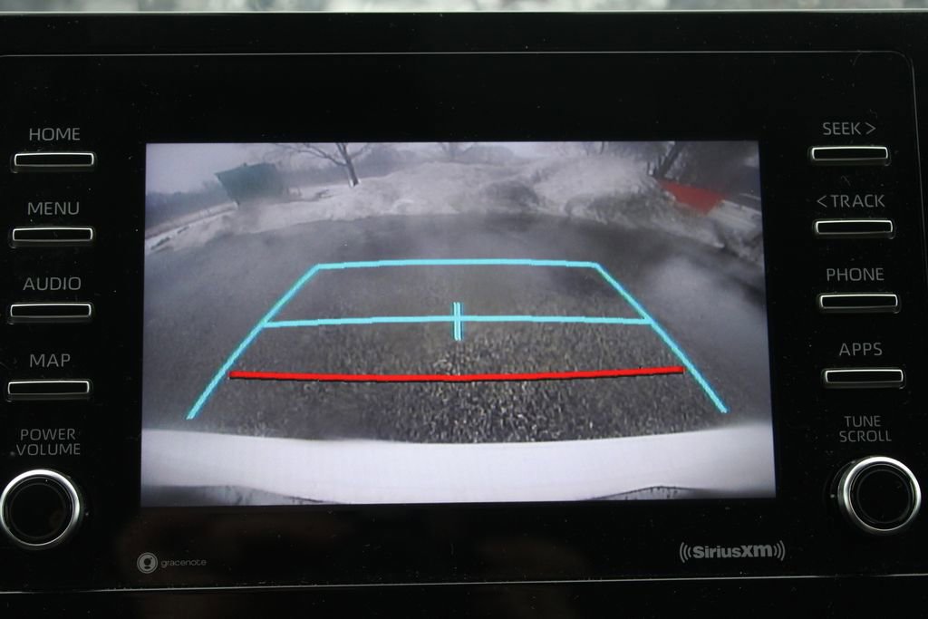 Used 2021 Toyota Camry LE image 31