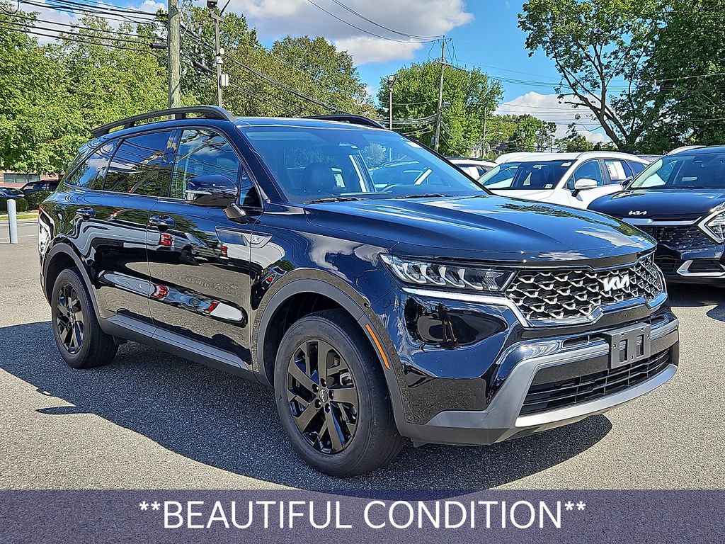 Certified 2023 Kia Sorento S w/ Panoramic Sunroof Package AWD/4WD image 4