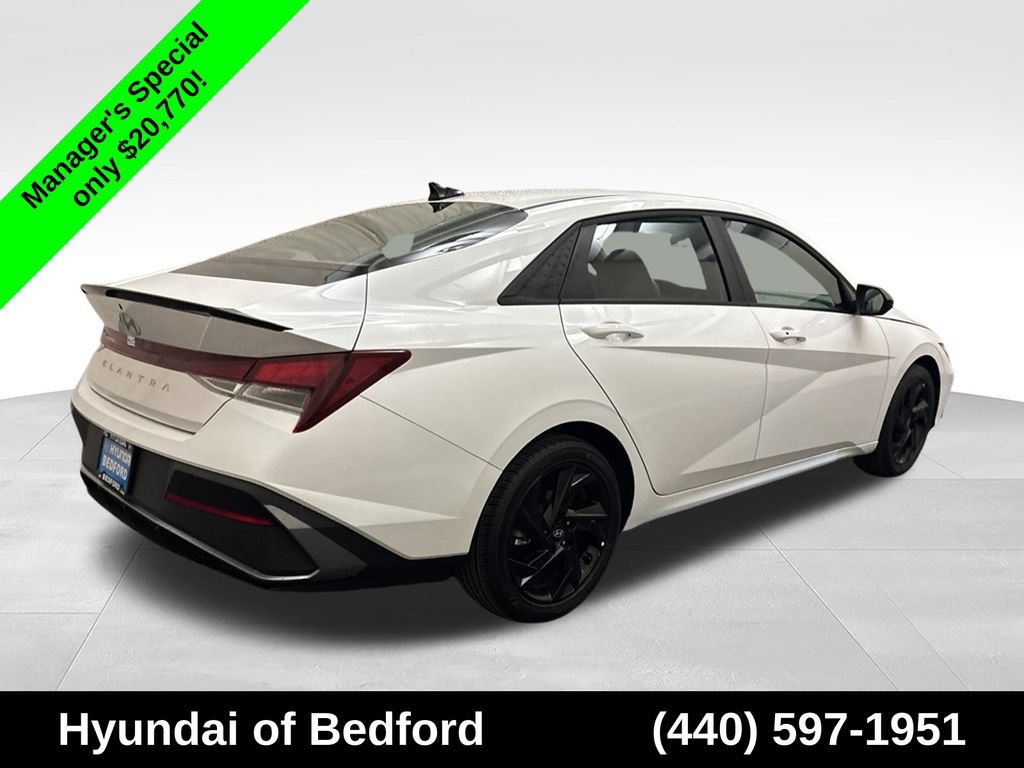 Certified 2026 Hyundai Elantra Sport FWD image 5