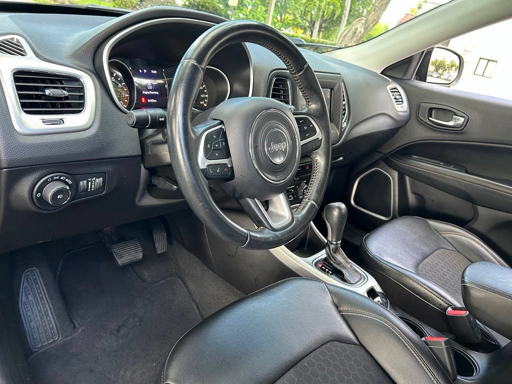 Certified 2020 Jeep Compass Latitude FWD image 17