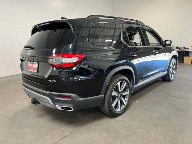 Used 2023 Honda Pilot Elite image 3