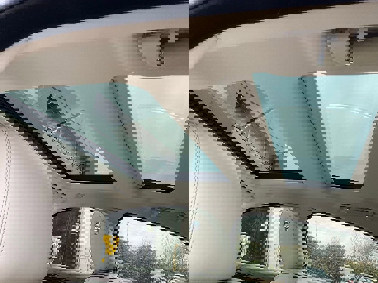 Used 2016 Jaguar XJ R-Sport image 20