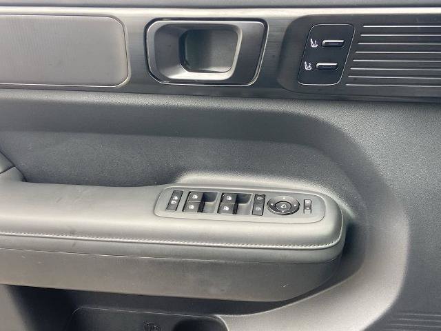 Used 2025 Hyundai Santa Fe Calligraphy FWD image 20