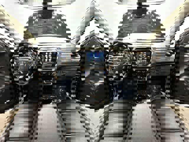 Used 2023 GMC Acadia Denali w/ Denali Ultimate Package image 23