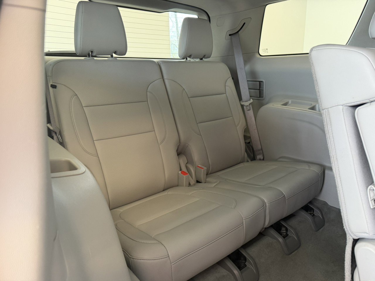 Used 2023 GMC Acadia SLT image 39