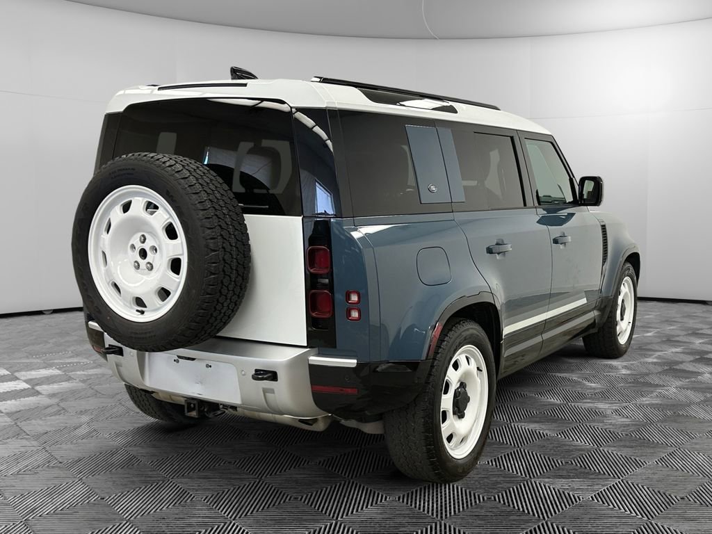 Used 2024 Land Rover Defender 110 S image 5