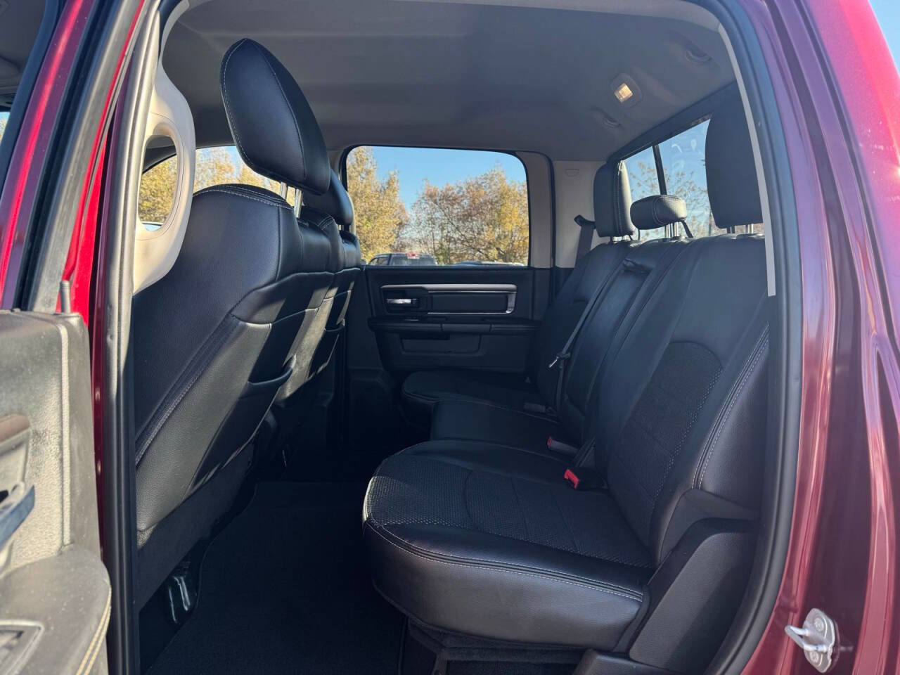 Used 2018 RAM 1500 Sport image 28