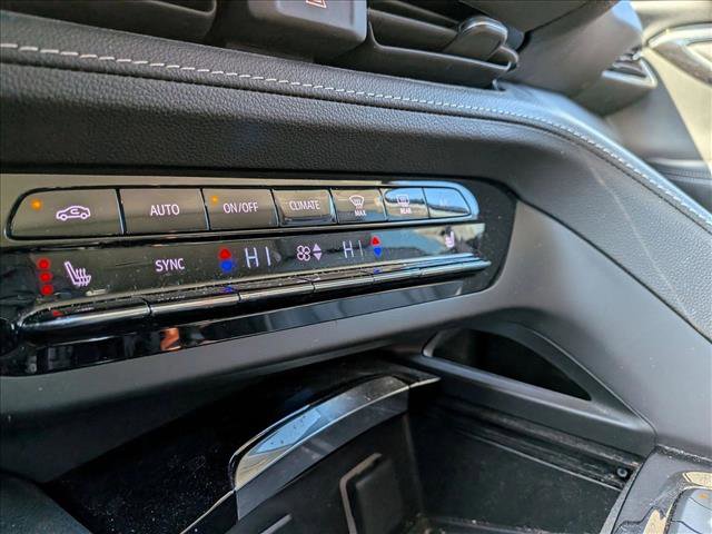 Used 2023 Buick Envision Essence image 12