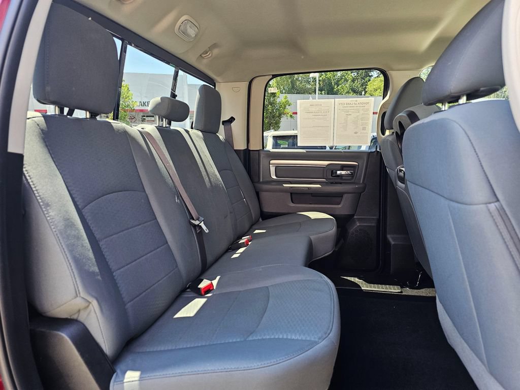 Used 2019 RAM 1500 Classic SLT AWD/4WD image 12
