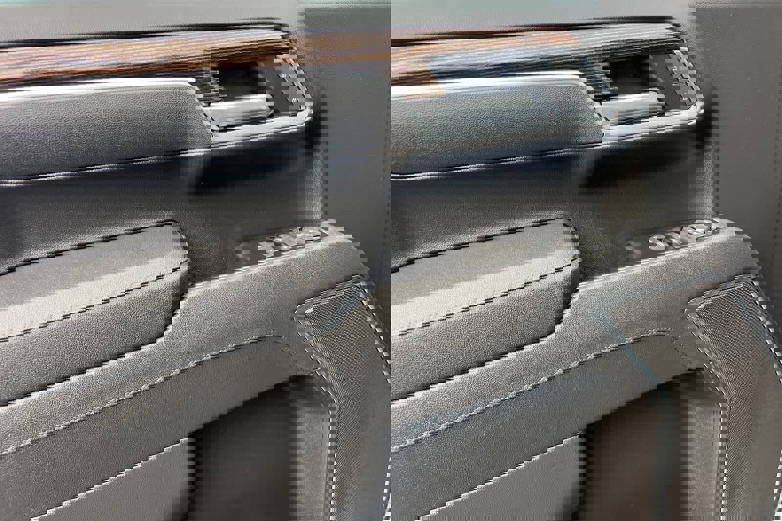 Used 2025 GMC Sierra 1500 Elevation image 12