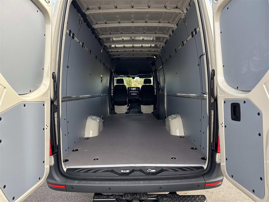 New 2026 Mercedes-Benz Sprinter 2500 image 14