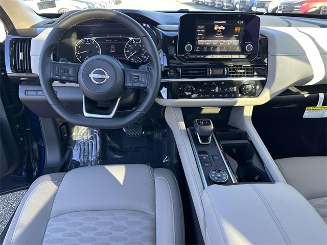 New 2025 Nissan Pathfinder SV w/ SV Premium Package image 18