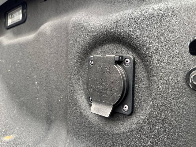 Used 2023 Nissan Frontier PRO-4X w/ Pro-4X Premium Package AWD/4WD image 19