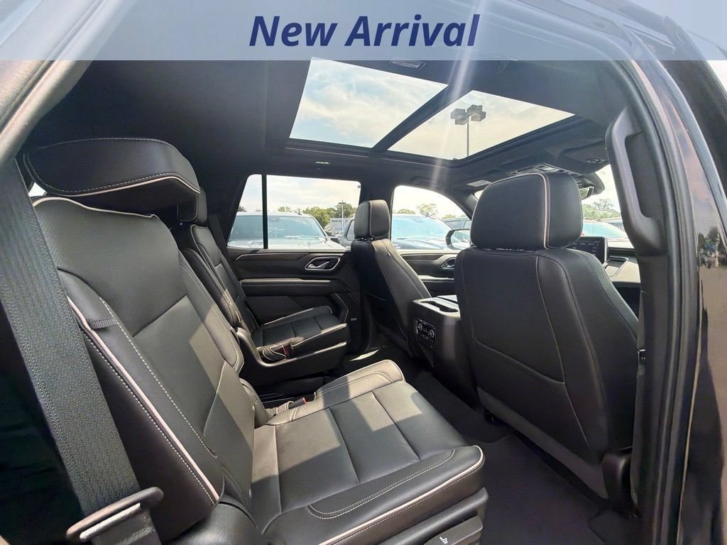 Used 2021 Chevrolet Tahoe Premier w/ Premium Package AWD/4WD image 6