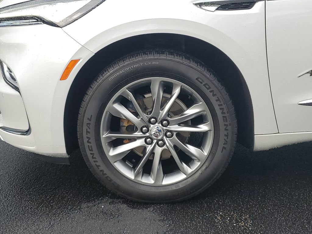 Certified 2024 Buick Enclave Avenir w/ Avenir Technology Package image 11