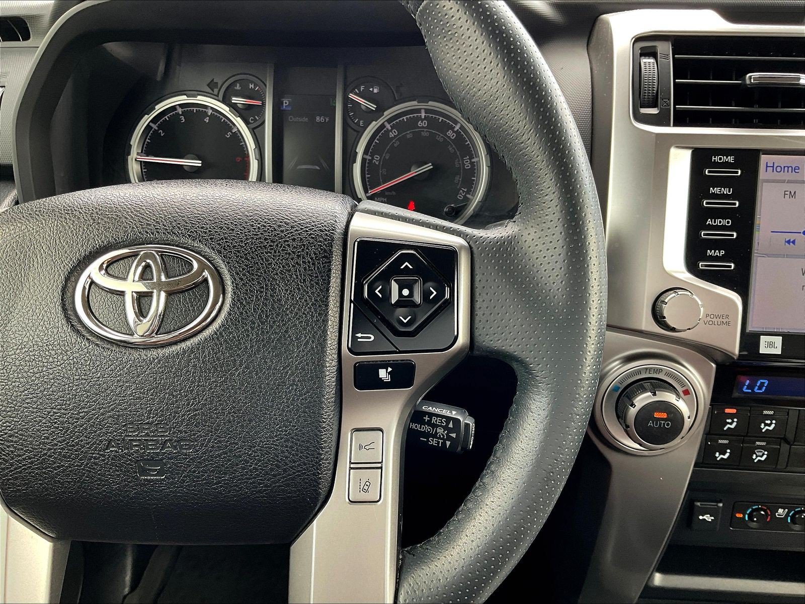 Used 2022 Toyota 4Runner Limited AWD/4WD image 31