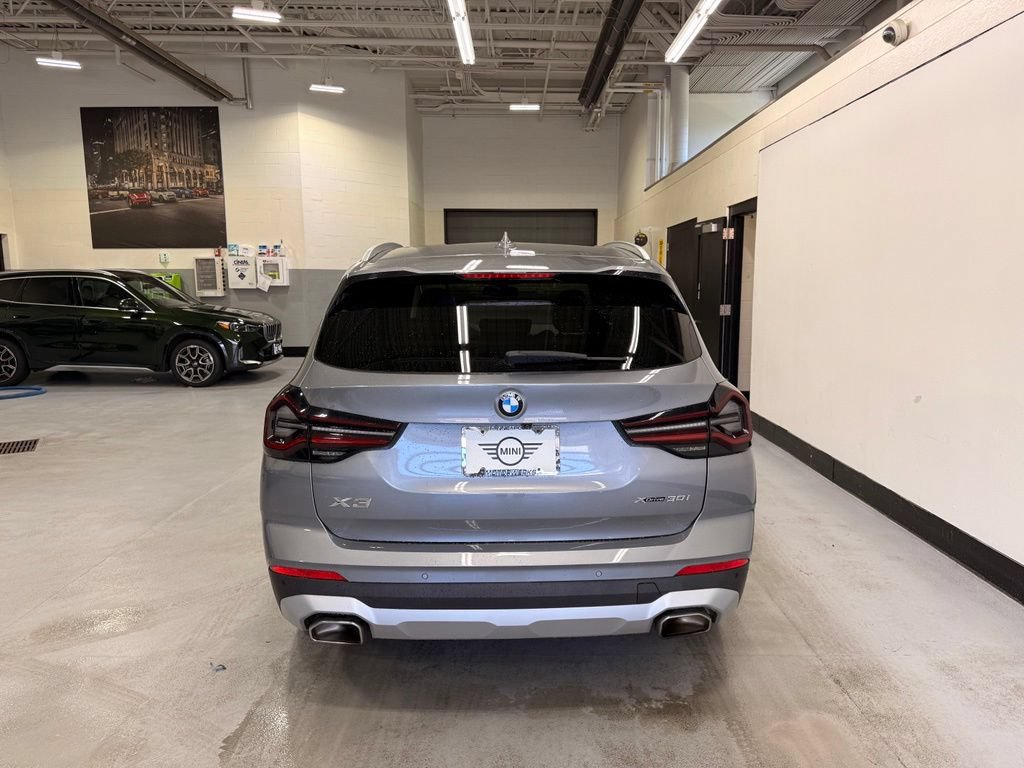 Used 2023 BMW X3 xDrive30i w/ Premium Package AWD/4WD image 4