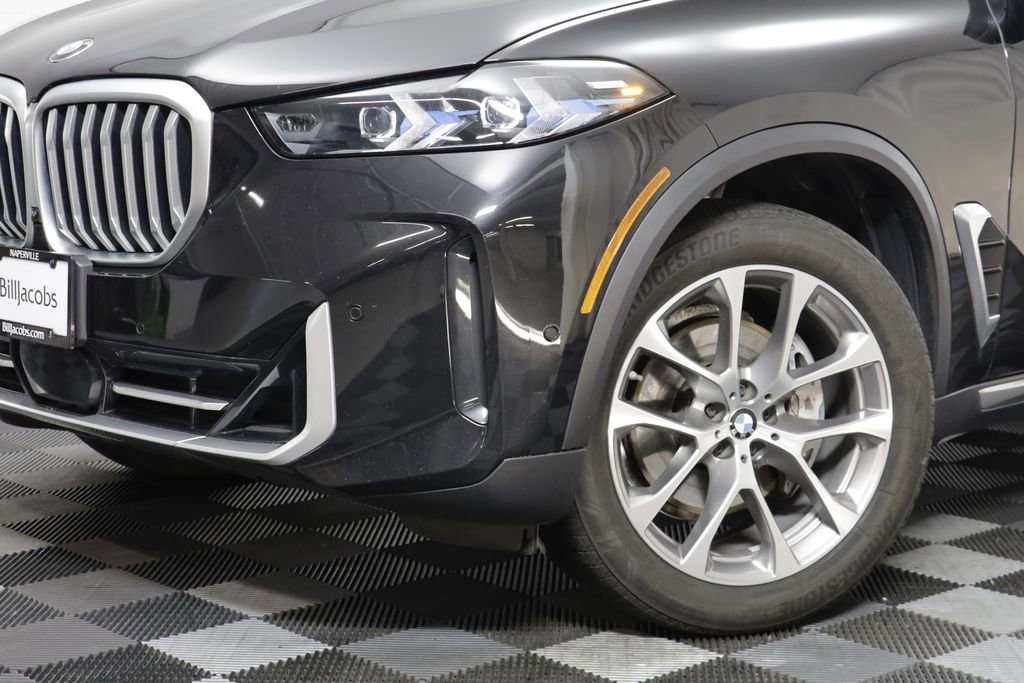 Certified 2024 BMW X5 xDrive40i w/ Premium Package AWD/4WD image 3