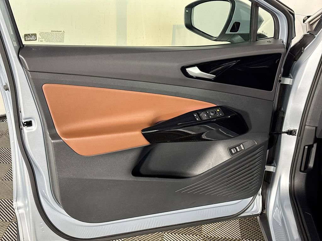 Used 2021 Volkswagen ID.4 Pro S w/ Gradient Package image 10