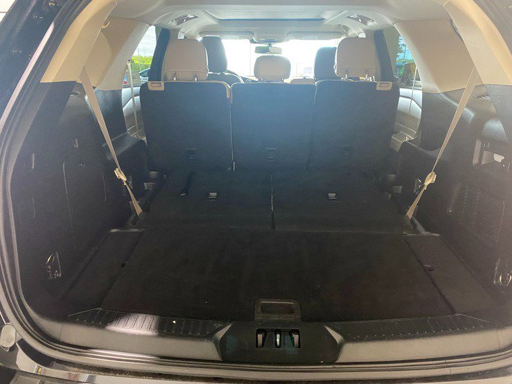 Used 2020 Ford Explorer XLT w/ Equipment Group 202A AWD/4WD image 19