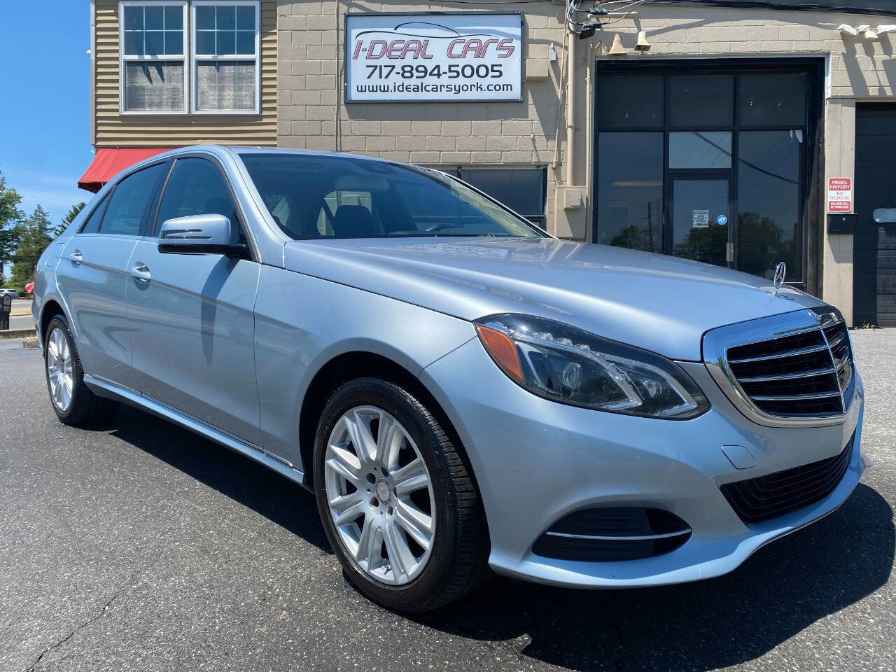 Used 2014 Mercedes-Benz E 250 BlueTEC 4MATIC Sedan w/ Premium 1 Package image 33