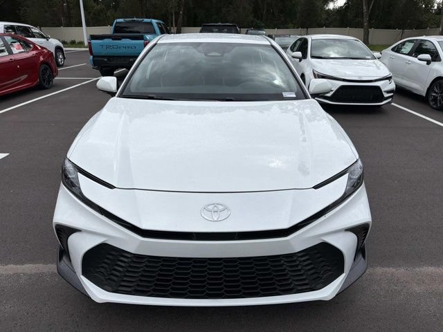 New 2026 Toyota Camry Hybrid FWD image 6