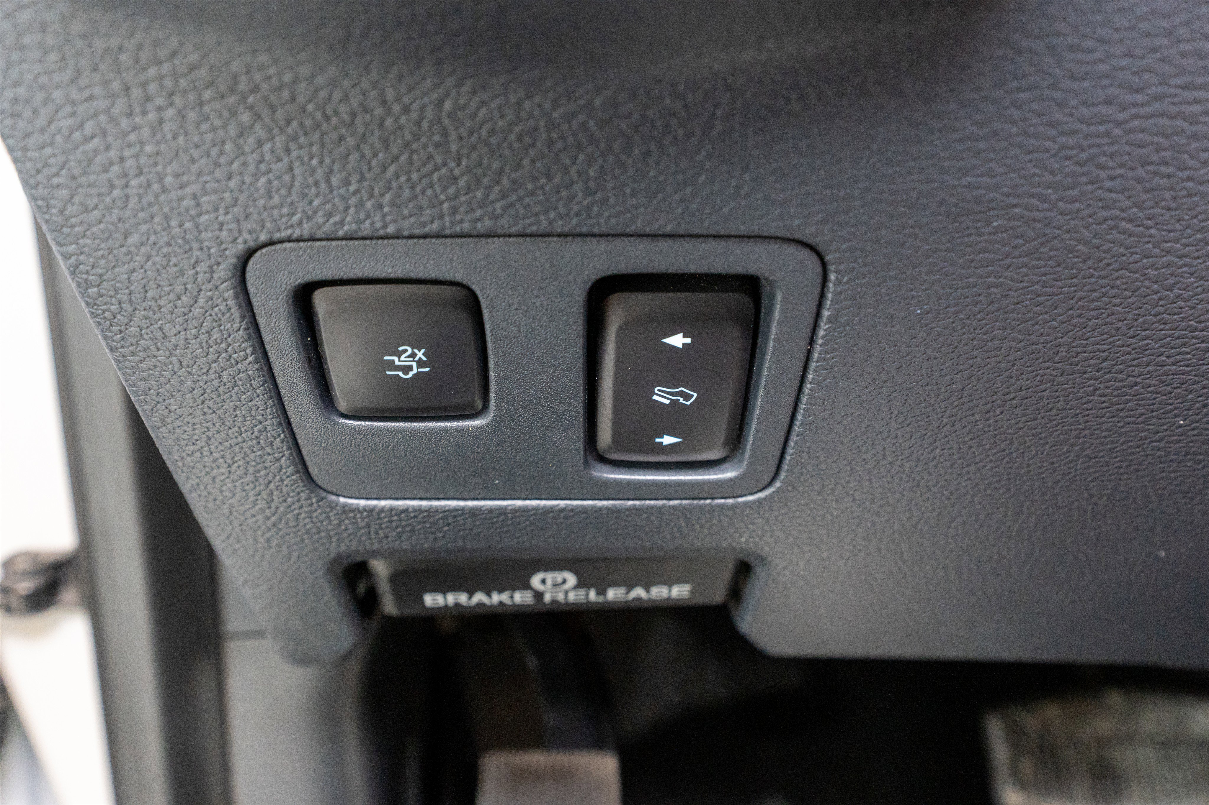 Used 2022 Ford F250 Platinum w/ FX4 Off-Road Package image 36