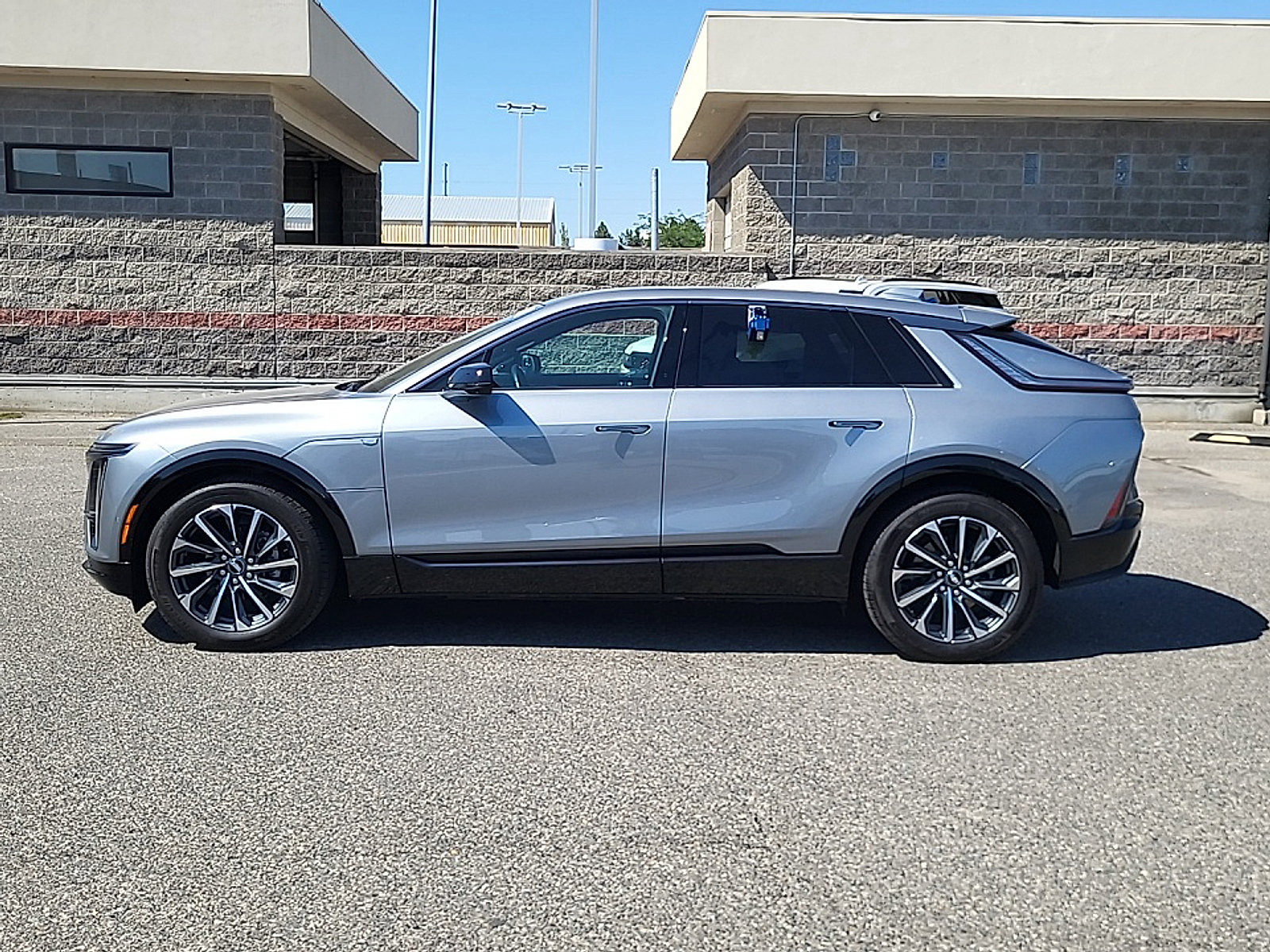 Certified 2024 Cadillac Lyriq Sport AWD/4WD image 4