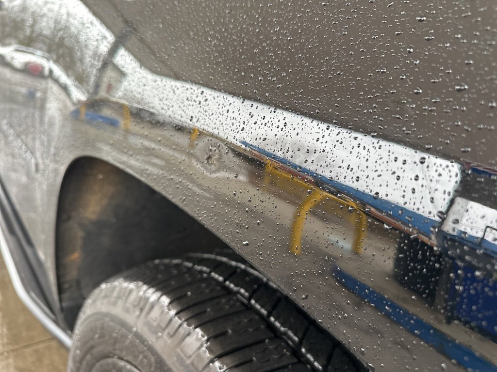 Used 2020 Chevrolet Suburban LT image 18