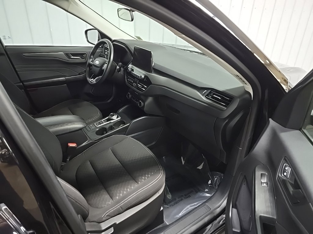 Certified 2023 Ford Escape Active AWD/4WD image 16