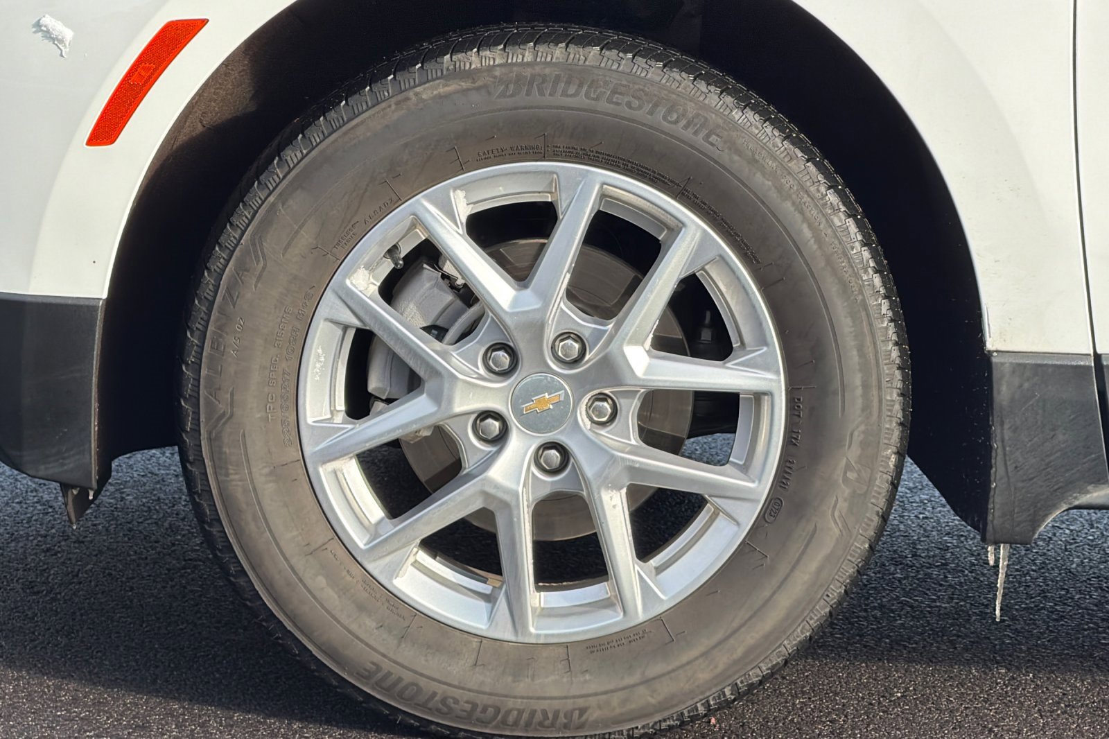 Used 2023 Chevrolet Equinox LS image 26