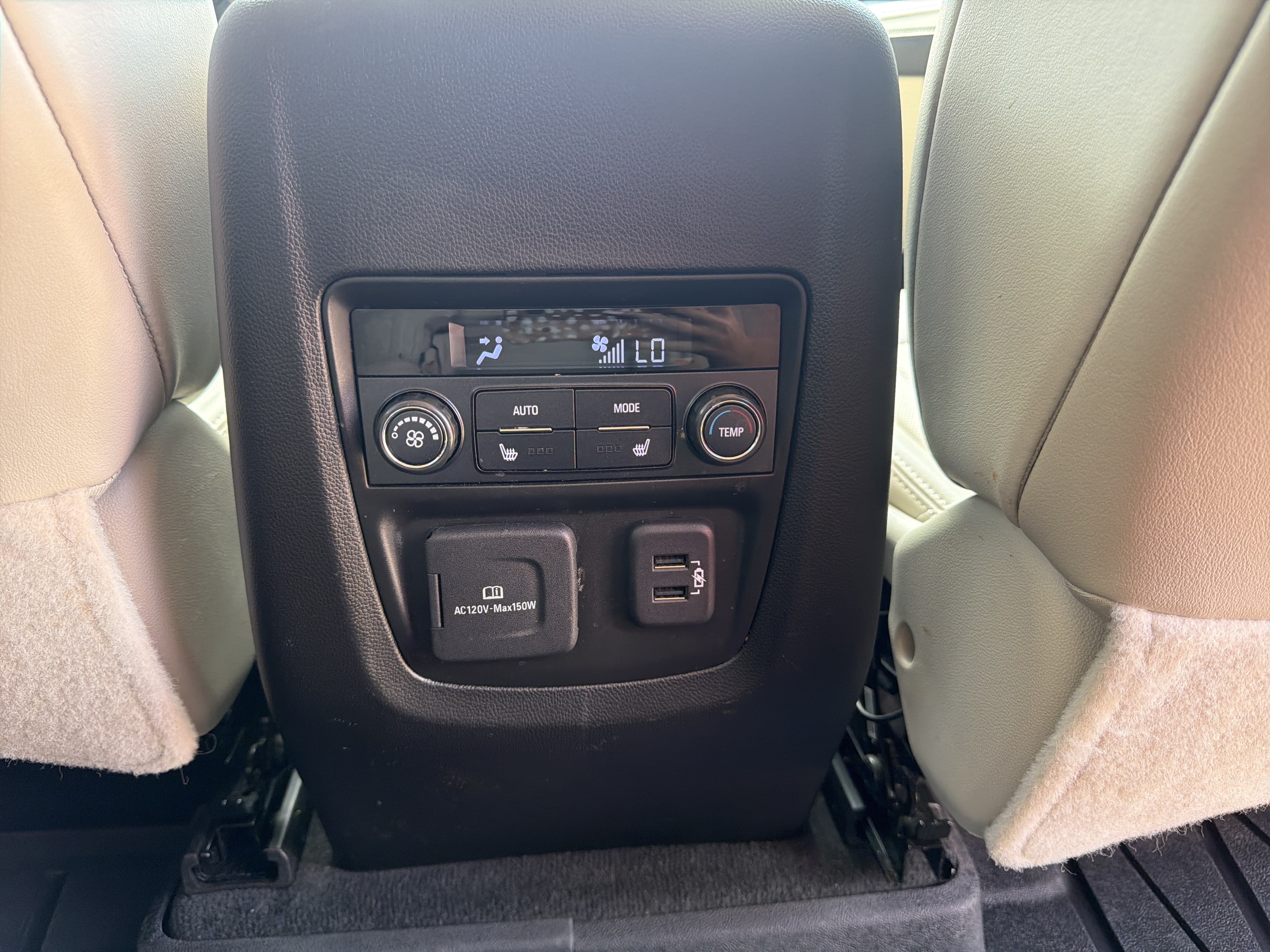 Used 2022 Buick Enclave Avenir FWD image 10