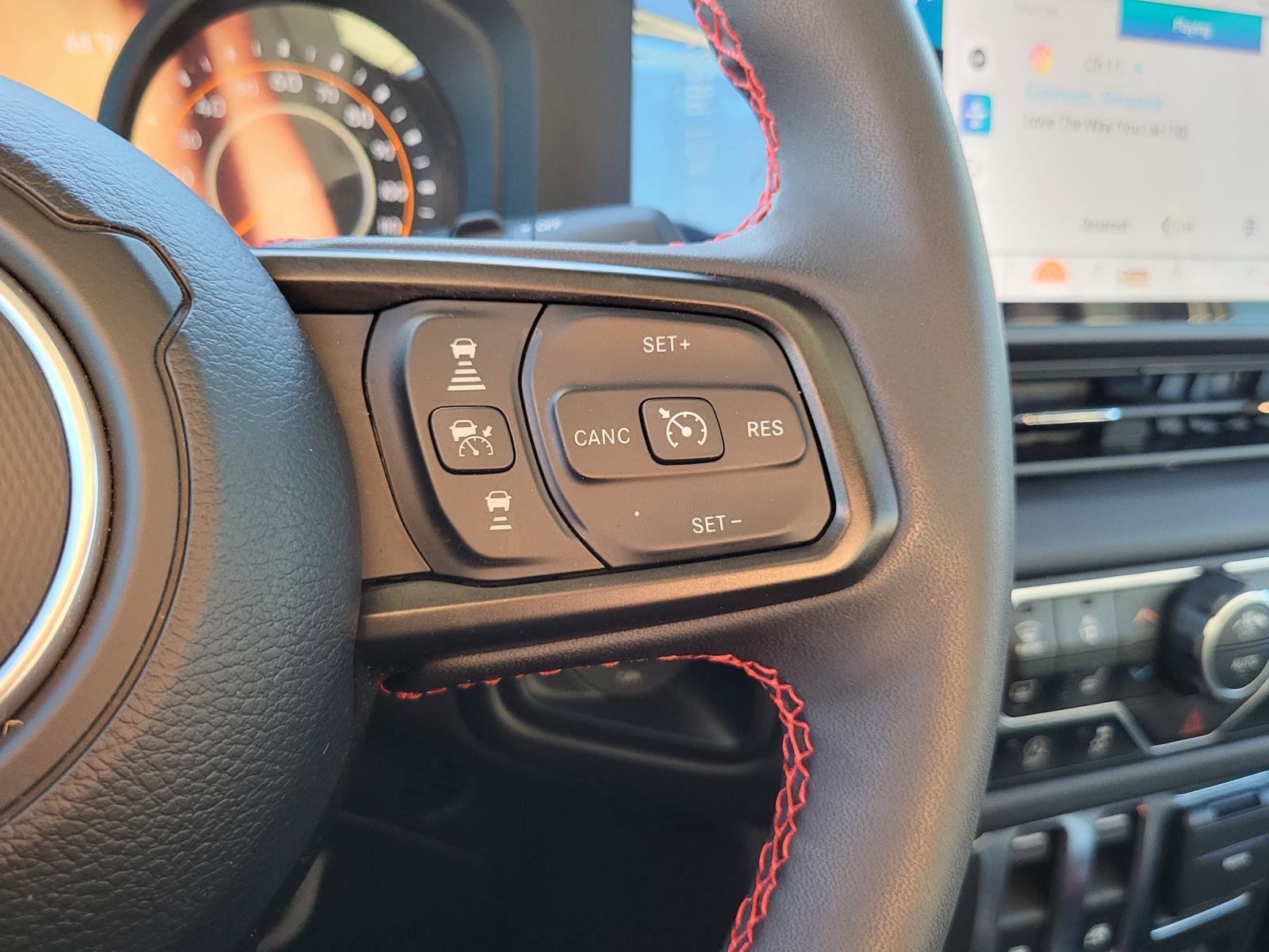 Used 2024 Jeep Wrangler Rubicon w/ Convenience Group image 22