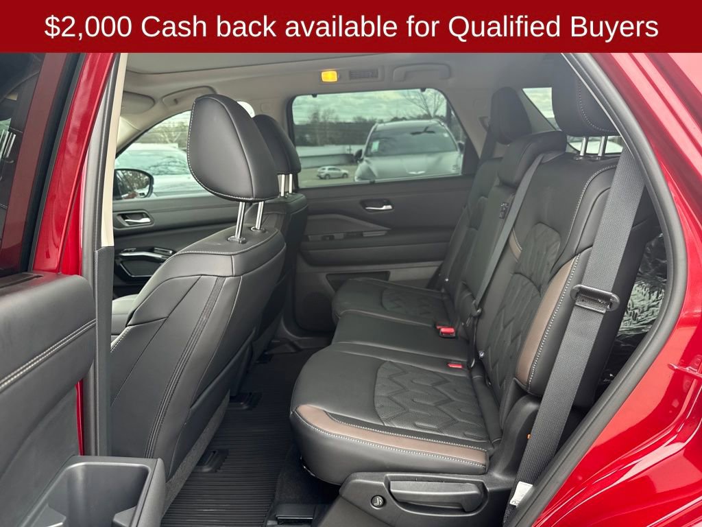 New 2026 Nissan Pathfinder Platinum image 26