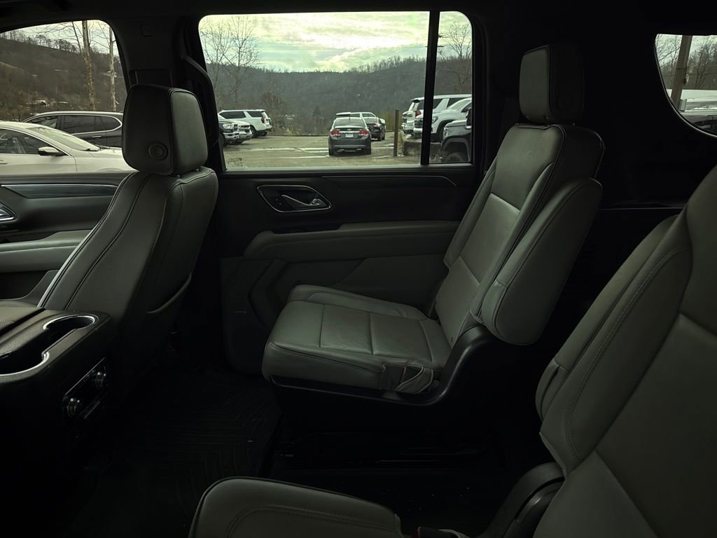 Used 2022 GMC Yukon XL SLT image 10