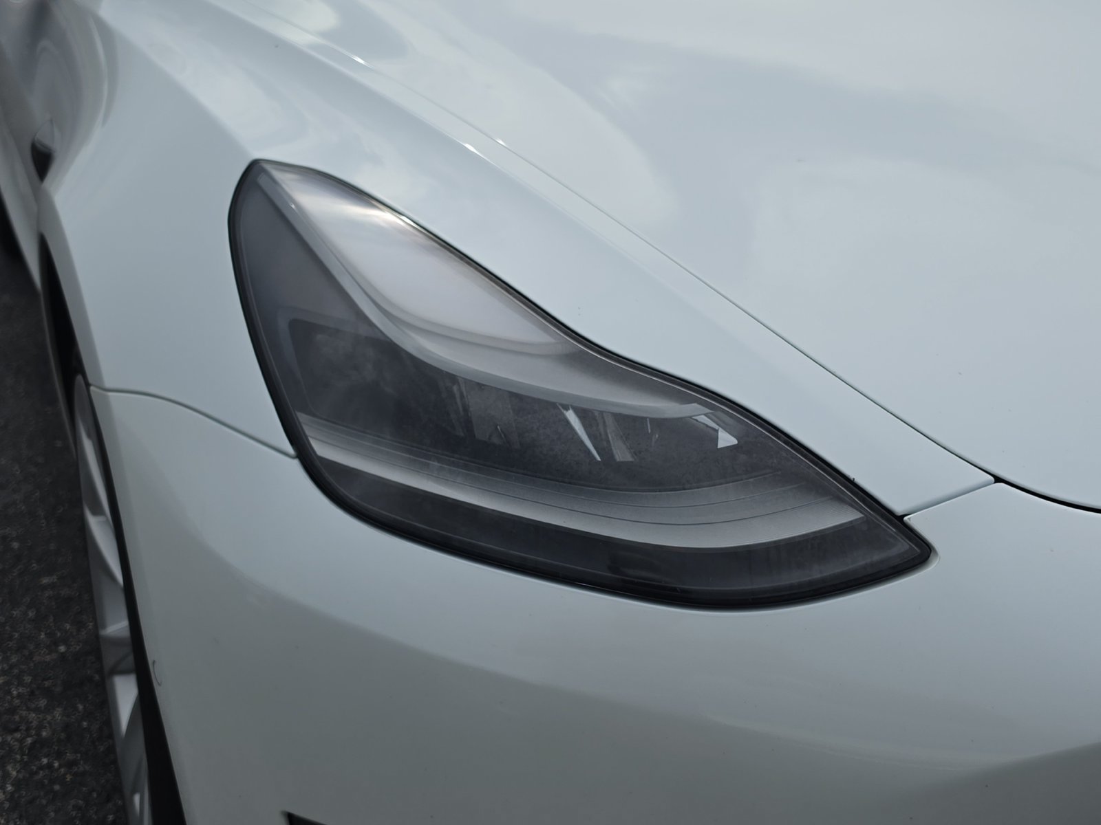 Used 2022 Tesla Model 3 Long Range AWD/4WD image 7