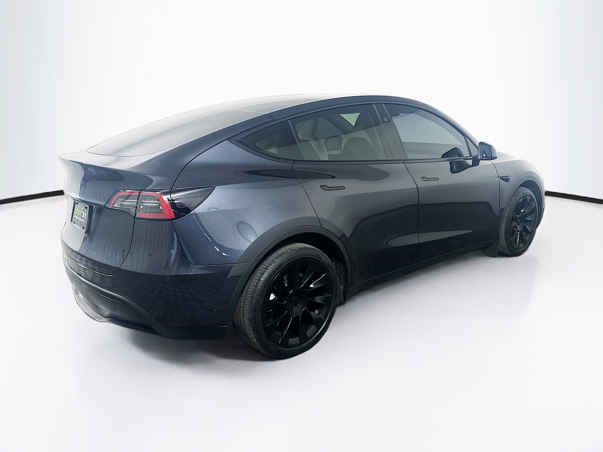 Used 2025 Tesla Model Y Long Range AWD/4WD image 9