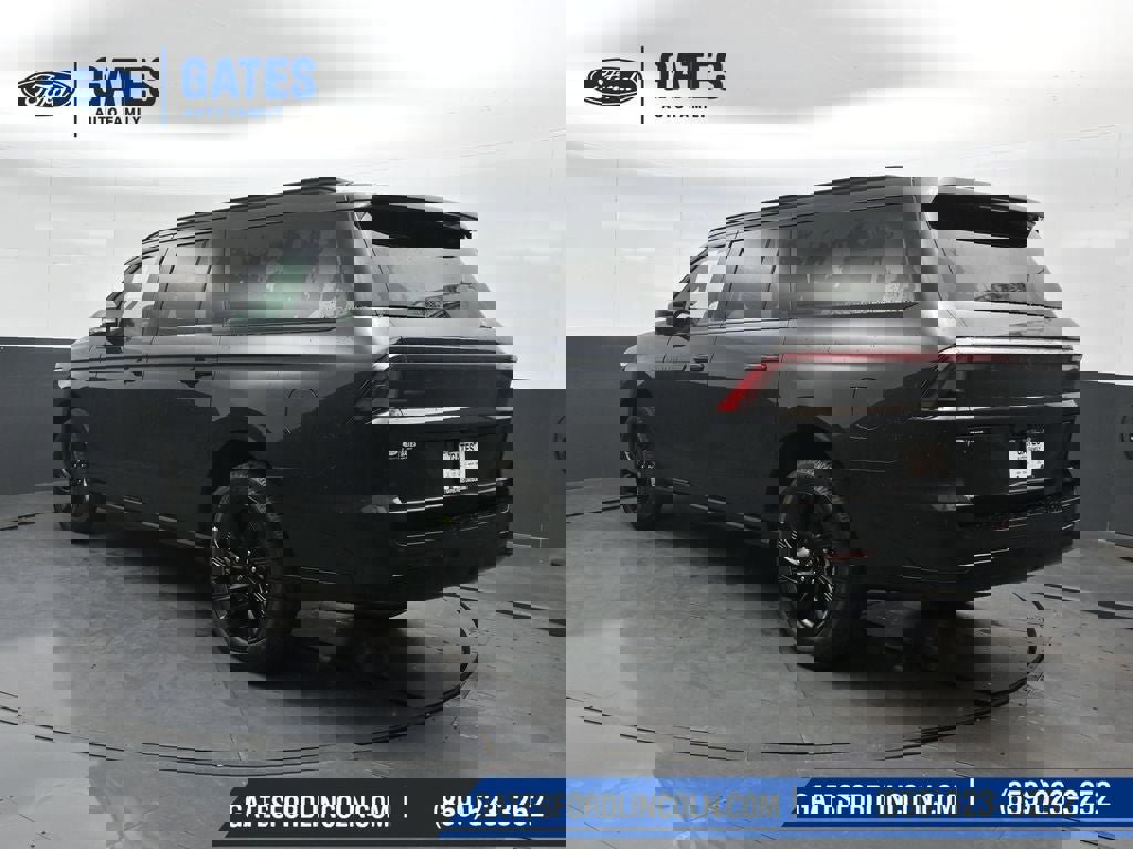 New 2026 Lincoln Navigator L Reserve w/ Jet Appearance Package image 8