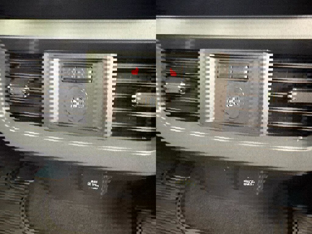 Used 2024 Ford F350 Lariat w/ Sport Appearance Package image 19